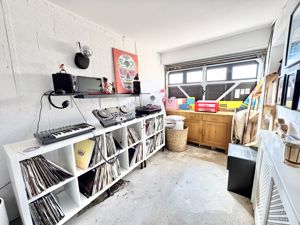 Photo 26- click for photo gallery